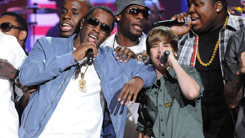 Foto destaque: Justin e Diddy (reprodução/Getty Images Embed/Larry Marano)