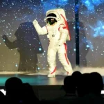 O programa espacial chinês visa enviar astronautas à Lua até 2030 com seu novo traje high-tech.