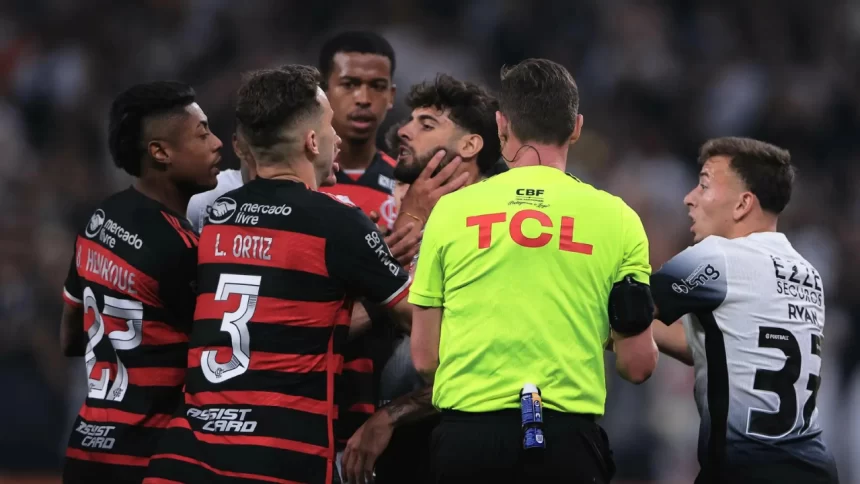 Confusão gerada na partida entre Flamengo e Corinthians