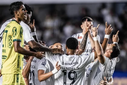 Retorno à Serie A: Santos e Sport Encabeçam Corrida