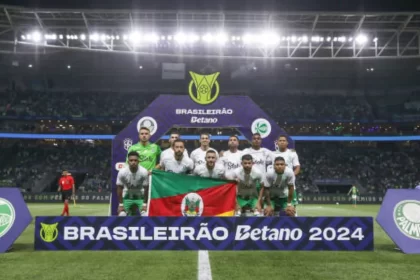 Jogadores em foto em jogo do campeonato brasileiro