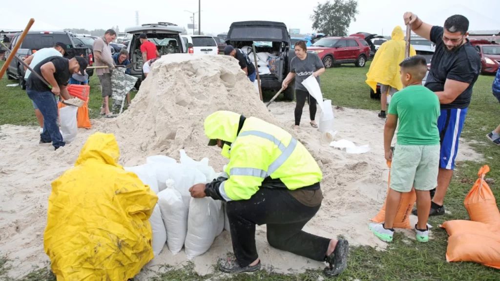 EUA entra em estado de emergência após furacão Milton