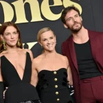 Riley Keough, Reese Witherspoon e Sam Claflin comparecem à estreia em Los Angeles de "Daisy Jones & The Six" do Prime Video