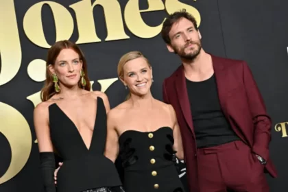 Riley Keough, Reese Witherspoon e Sam Claflin comparecem à estreia em Los Angeles de "Daisy Jones & The Six" do Prime Video