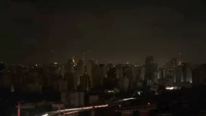 Cálculo de R$ 1,65 bilhão em prejuízos causados pelo apagão em São Paulo não está de acordo com a realidade
