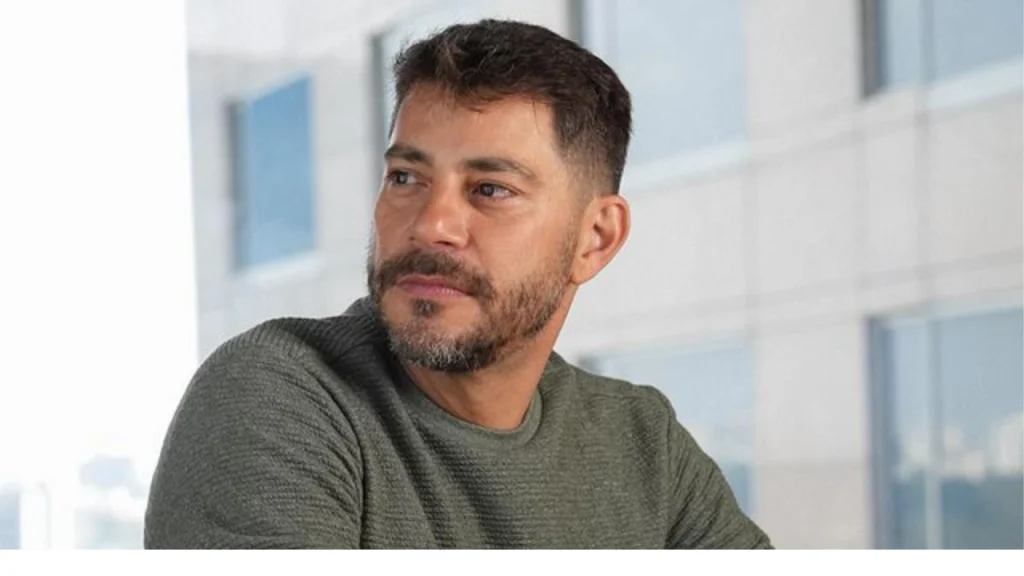 Evaristo Costa fala sobre os desafios de viver com doença rara