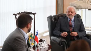 Procurador venezuelano acusa Lula e Boric de serem agentes da CIA