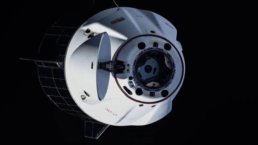 Astronauta é internado após voltar de missão