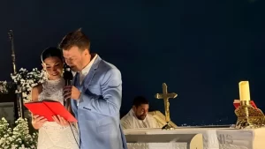 Thais Fersoza e Michel Teló renovam votos de casamento em cerimônia aos pés do Cristo Redentor