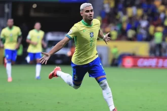 Foto destaque: Andreas Pereira comemorando gol contra o Peru (reprodução/ettore chiereguini/AGIF)