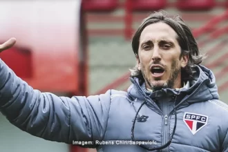 Técnico do São Paulo Luis Zubeldía