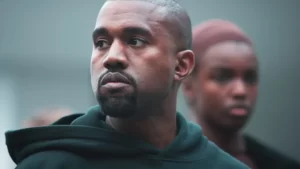 Kanye West diz que não contratou um detetive para investigar família Kardashian