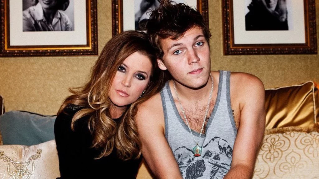 Lisa Marie Presley manteve corpo do filho morto em casa por dois meses