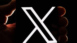 Poucas horas após o retorno do X, usuários brasileiros relatam dificuldades