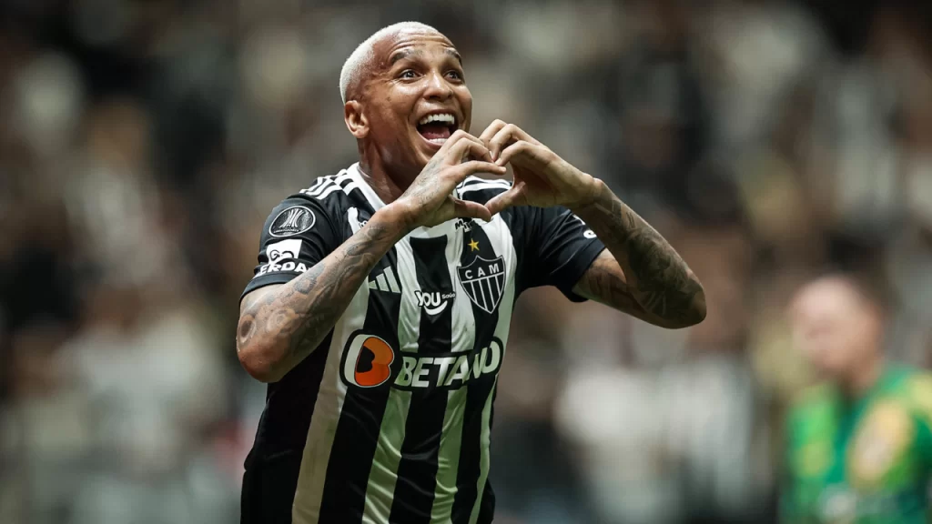 Torcedores do Atlético-MG destacam gols de Deyverson no jogo contra o River Plate
