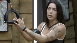 A Fazenda: Luana Targino chama as ex-aliadas Camila e Flora de falsas