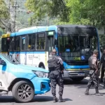 Ônibus sequestrados