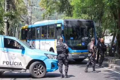 Ônibus sequestrados