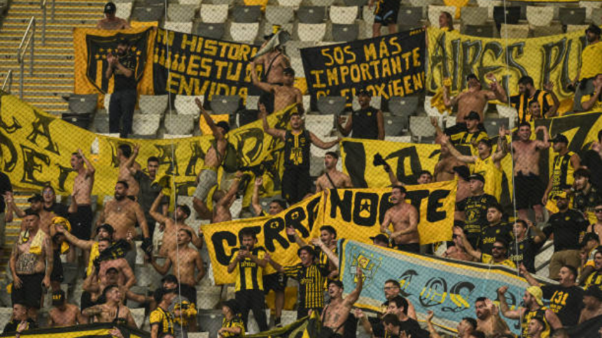 Torcida Penarol Botafogo Libertadores 2024