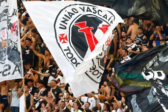 Vasco realiza treino aberto em São Januário antes de duelo decisivo contra o Atlético-MG