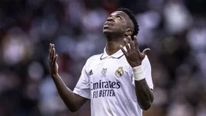 Vini Jr. pode pegar até 12 jogos de suspensão após expulsão