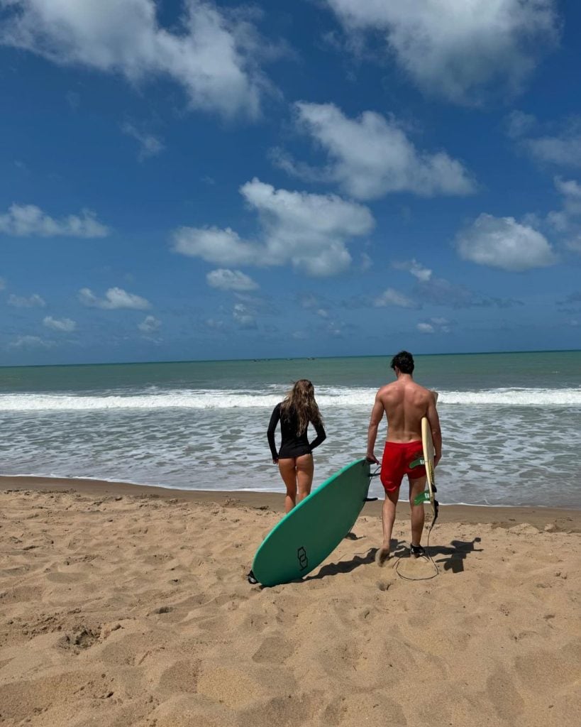 Luísa Sonza e seu namorado Luis Ribeirinho em viagem romântica 