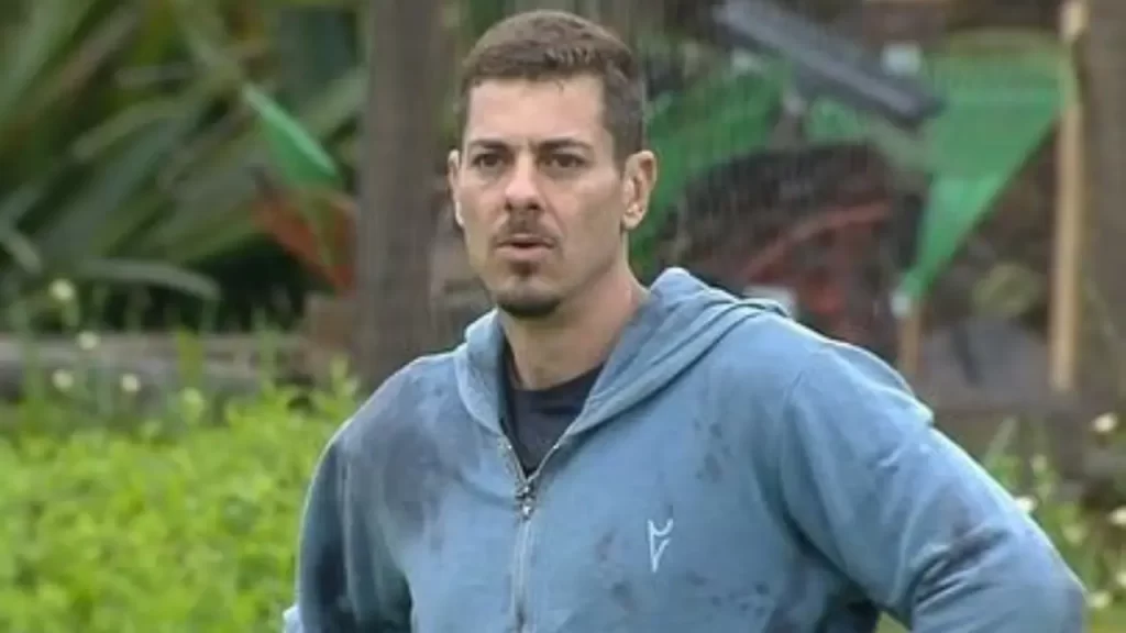 A Fazenda 16: Sacha Bali se compara a Juliette e Davi