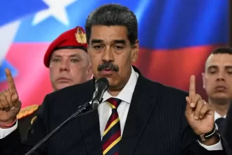 EUA se movimenta para fechar cerco contra Maduro