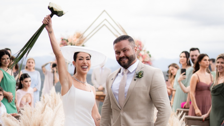 Foto destaque: Bella Falconi e Maguila (reprodução/Gabriel Godoi)