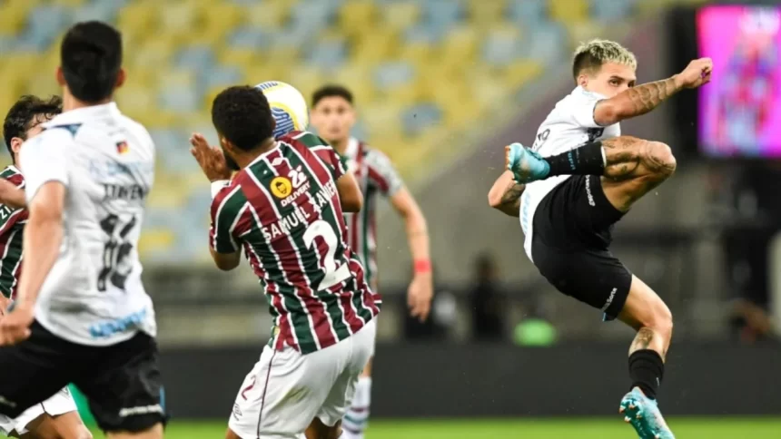 Fluminense e Grêmio empatam em duelo emocionante no Maracanã