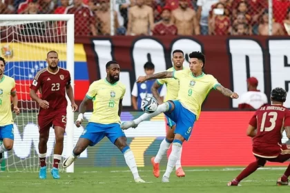 Brasil e Venezuela empatam em Maturín com gol de Raphinha