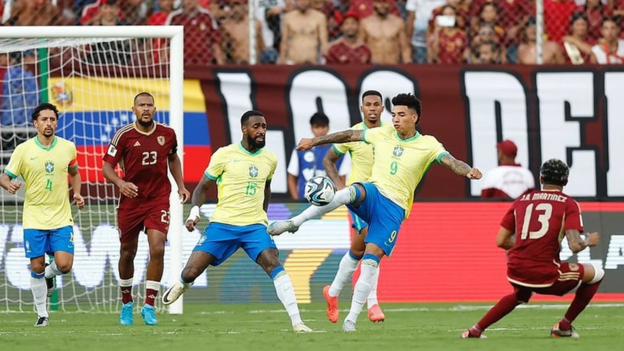 Brasil e Venezuela empatam em Maturín com gol de Raphinha