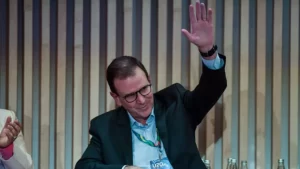 Prefeito do Rio de Janeiro sugere possível show de Lady Gaga em post enigmático