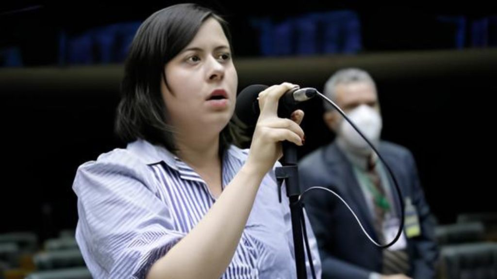 Deputada do PSOL solicita prisão preventiva de Bolsonaro ao STF