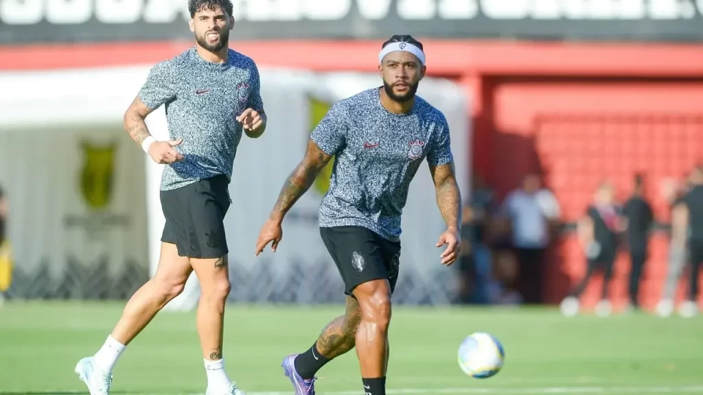 Dorival mantém plano de rotação e aposta em titulares contra o Inter Yuri e Memphis estão a cada mais entrosados dentro de campo.