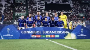 Cruzeiro tem dificuldades na final da Sul-Americana contra o Racing