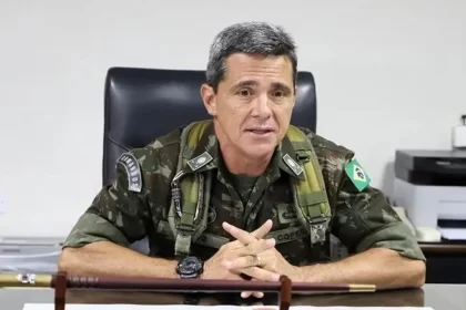 Golpe de Estado no Brasil envolvia uso de equipamento de guerra.