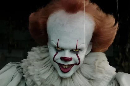 Bill Skarsgård no papel de Pennywise em “It: A Coisa” em 2017