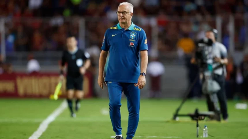 Dorival Júnior durante jogo do Brasil contra a Venezuela