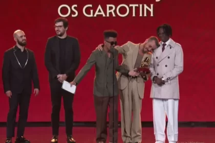 Grammy Latino: Os Garotin vencem à categoria de "Melhor Álbum de Pop em Língua Portuguesa" 