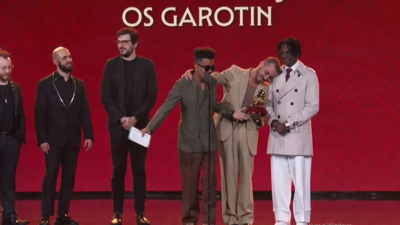 Grammy Latino: Os Garotin vencem à categoria de "Melhor Álbum de Pop em Língua Portuguesa" 