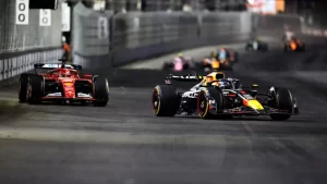 Charles Leclerc rebate fala de Max Verstappen sobre título com carro de equipes rivais