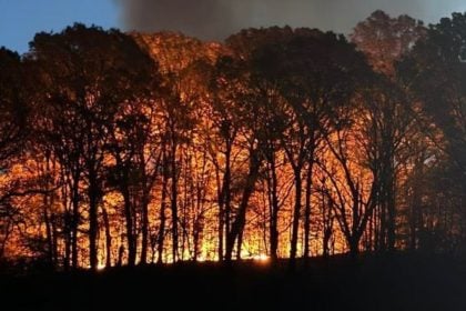 Foto destaque: Incêndio em Brooklyn (reprodução/X/@FDNY)