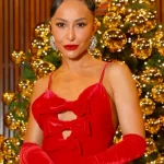 Sabrina Sato exibe look de Natal