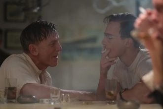 Daniel Craig e Drew Starkey em 'Queer'