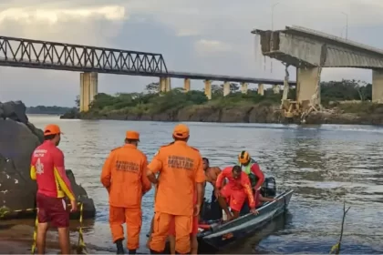 Buscas na ponte Juscelino Kubistchek