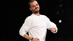 Matthieu Blazy anuncia saída e deixa legado criativo na Bottega Venetta