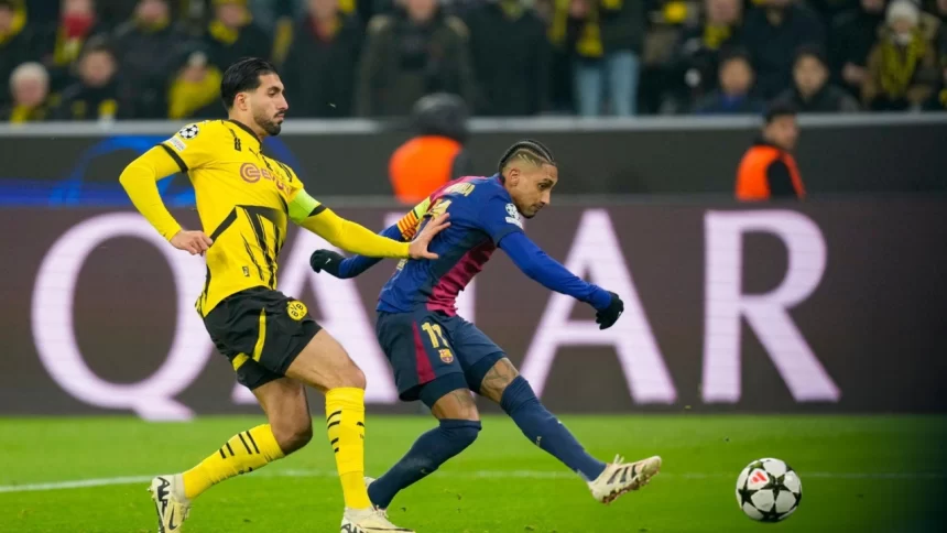 Com gol de Raphinha, Barcelona vence Borussia Dortmund fora de casa