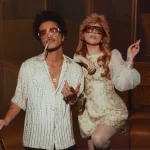 Lady Gaga e Bruno Mars: dupla volta ao Top 10 da Billboard