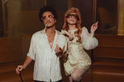 Lady Gaga e Bruno Mars: dupla volta ao Top 10 da Billboard